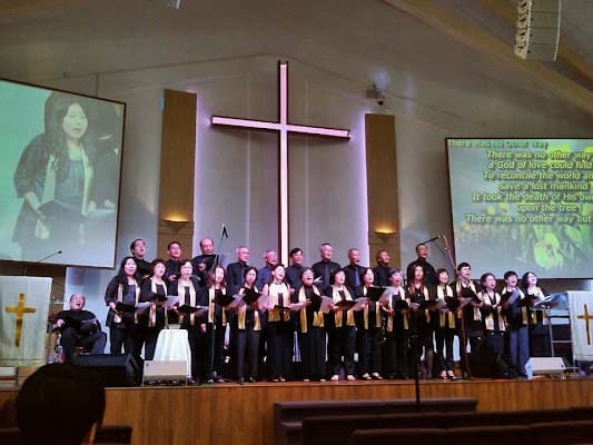 Holy Light Church English